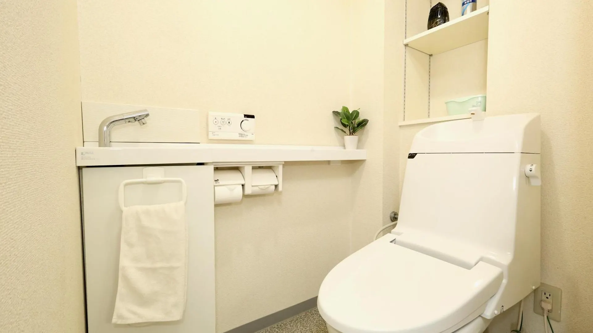 Apartment Susukino Hakuhou Building Sapporo Japan